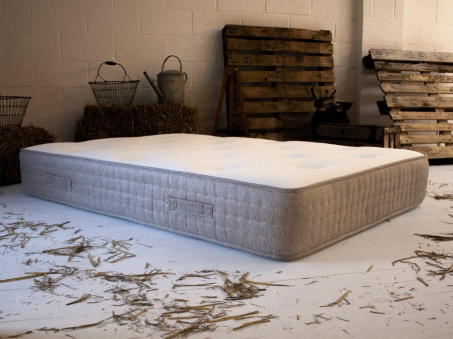 four poster bed mattress
